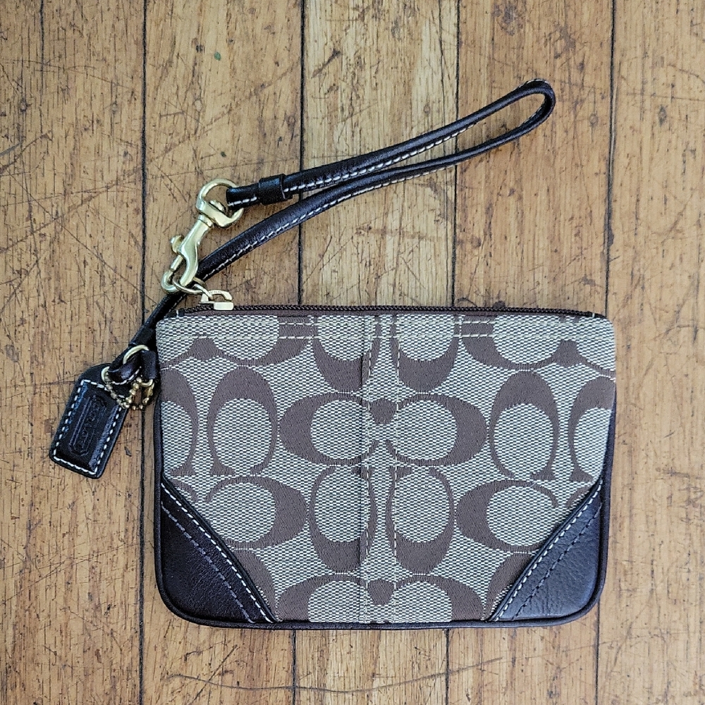 Coach Wristlet Jacquard Signature C Tan Brown Leather Vintage